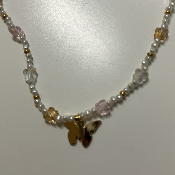 Butterfly pink and gold pearl necklace - Picture 2 of 2